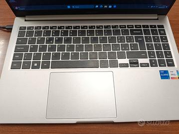 PC Samsung Galaxy book 