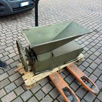 Diraspatrice uva Zambelli