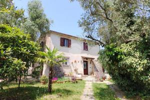 CASA INDIPENDENTE A TARANO