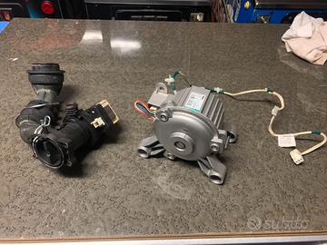 Motore e pompa lavatrice Whirpool