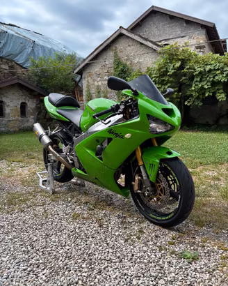 Kawasaki Ninja ZX-6R 636 03