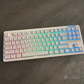 tastiera nuovo con cartellino