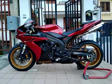 Yamaha R1