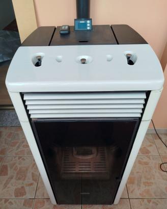 Stufa idropellet ravelli hr100