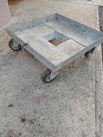 Carrello per vaso.