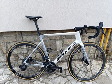 bici da corsa megamo