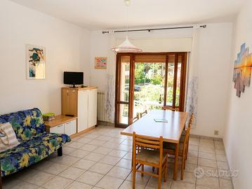 Ampio e luminoso appartamento a due passi dal mare