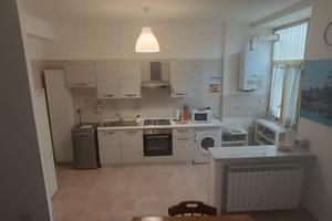 Gaeta-zona Serapo. 3 camere, 2 bagni e giardino