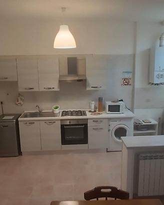 Gaeta-zona Serapo. 3 camere, 2 bagni e giardino