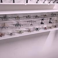 ESPOSITORE ANTIPOLVERE DA PARETE