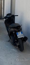 Piaggio medley special edition