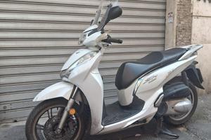 HONDA SH 300i