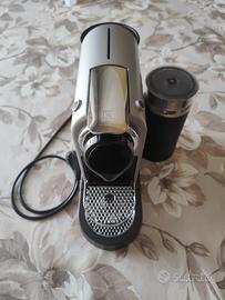 Macchina nespresso Citiz e montalatte