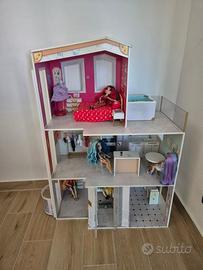 Rainbow High Casa & bambole con armadio e Auto