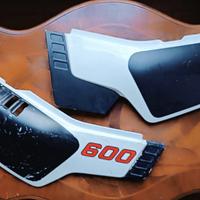 Fiancate Yamaha XT 600