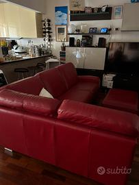 Divano ad angolo  con puff