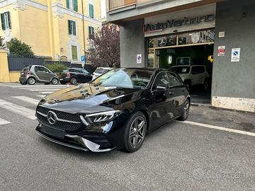 MERCEDES-BENZ A 180 AMG Line Extra - Automatic-M
