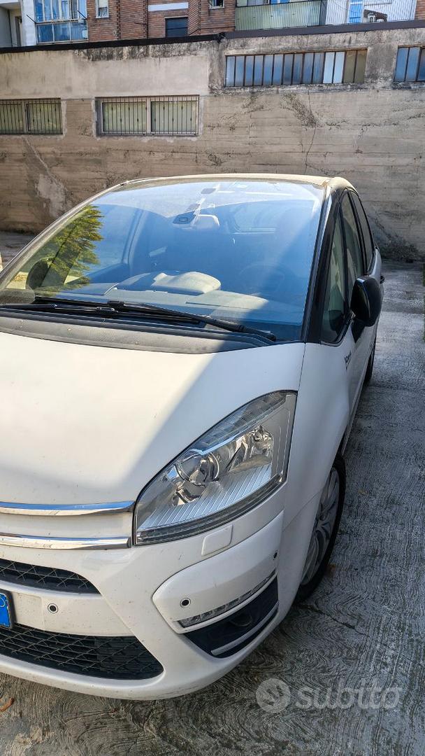 Citroen C4 Picasso 2012 photo 3