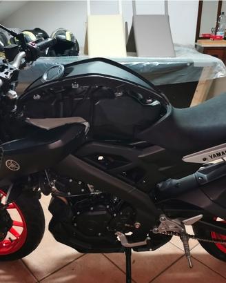 MT 125 YAMAHA 