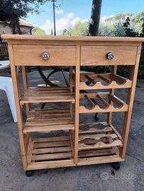 carrello di legno da cucina con ruote