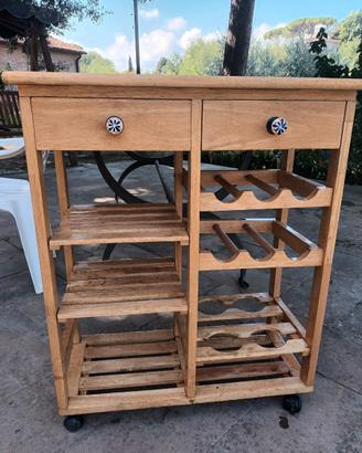 carrello di legno da cucina con ruote