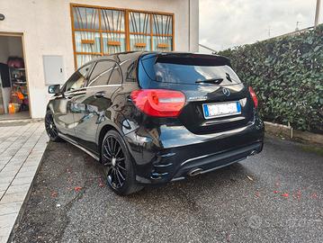 Mercedes Classe A Black Night AMG 