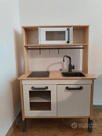 Cucina giocattolo in legno Ikea Duttig 