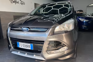 Ford Kuga 2.0 TDCI 180 CV S&S 4WD Powershift Titan