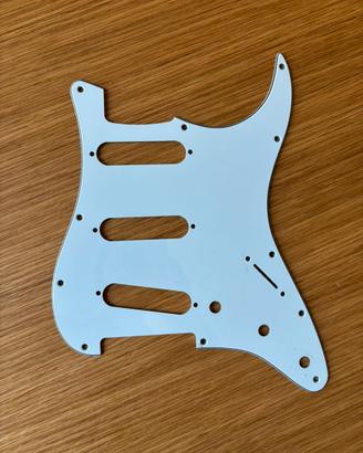Battipenna bianco per Fender Stratocaster SSS