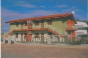 Costa Verde piano terra con giardino-al mare