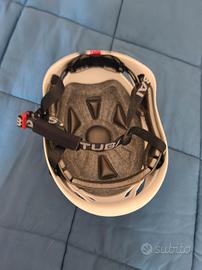 Caschetto da montagna o bici. 