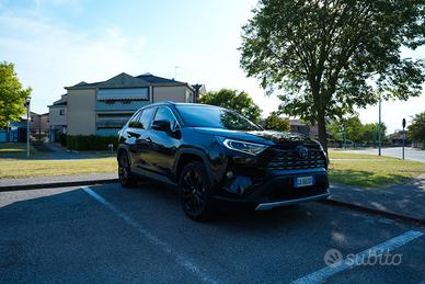 Toyota RAV4 Hybrid GPL Lounge Pelle Tetto JBL