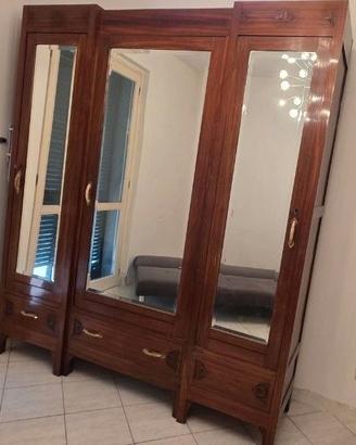 Armadio classico 3 ante a specchio noce massello