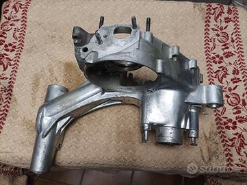 carter motore lato frizione valvola vespa PX 125