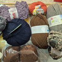 Stock lana 50 gomitoli circa – 30€ in blocco