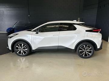 Toyota C-HR 2.0 Full Hybrid Trend (197 CV)