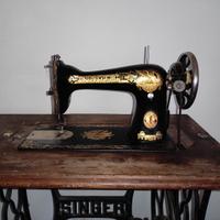 Macchina da cucire Singer vintage 1924