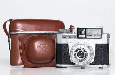 Fotocamera analogica antica Koroll II