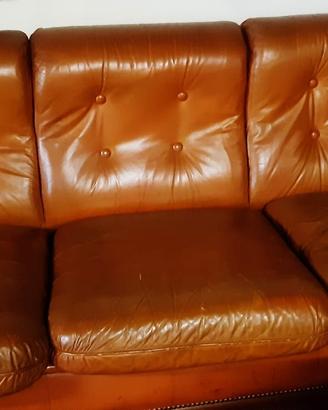 divano letto  in vera pelle 