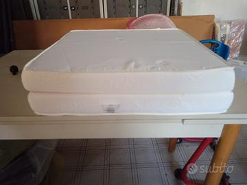 lettino da campeggio con materasso
