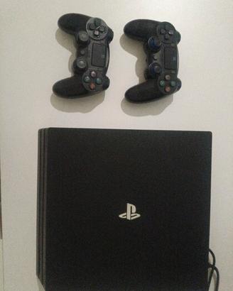 PS4 PRO 1T +2 CONTROLLER