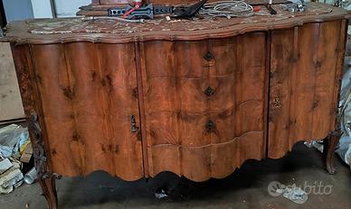 Credenza in stile Chippendale Radica
