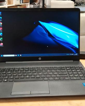 HP 250 G9 Intel Core I5 di 12 gen SSD come nuovo