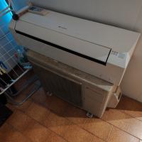 Condizionatore Fuji competo usato pochissimo 