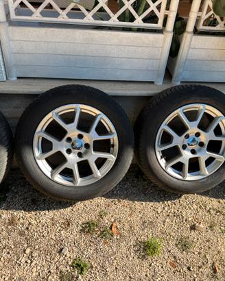 Jeep Renegade 4 cerchi in lega