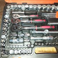 cassetta chiavi a bussola con cric