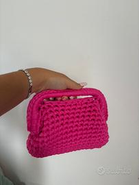 Borsa fatta mano all’uncinetto