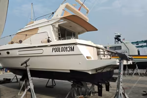 Azimut 35 fly