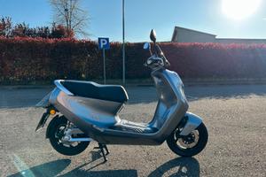 Scooter 125 Yadea C1S Pro