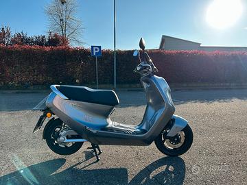Scooter 125 Yadea C1S Pro